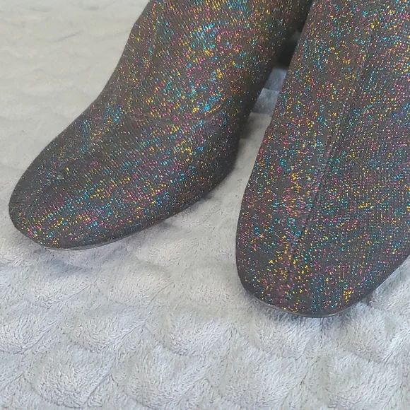 BEAUTIFUL ZARA TRAFALUC SHIMMERY COLORFUL BOOTS